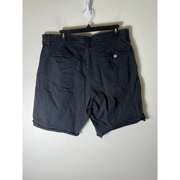 Men's Bundle of 2 American Rag Black and Pinkish Cotton Shorts Sz 36 - Picture 2 of 6